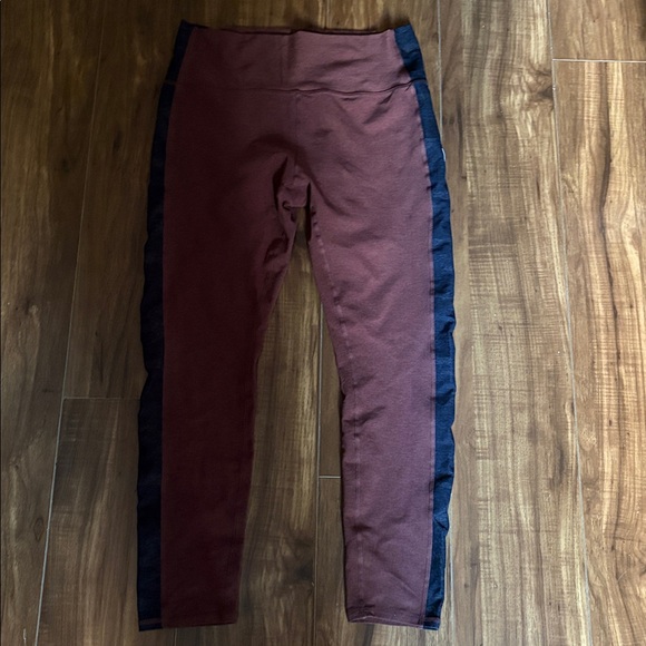 Vuori✨ Halo Aspire Elevation Legging✨Cedar Heather Grey Stripe✨Size Large - Picture 4 of 6